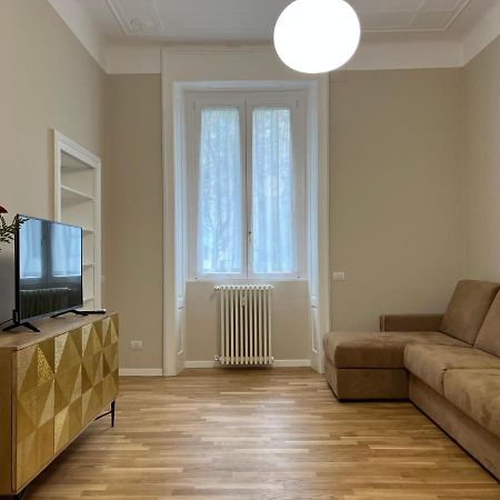 Regina By The Blue Twins Apartments Milano Екстериор снимка