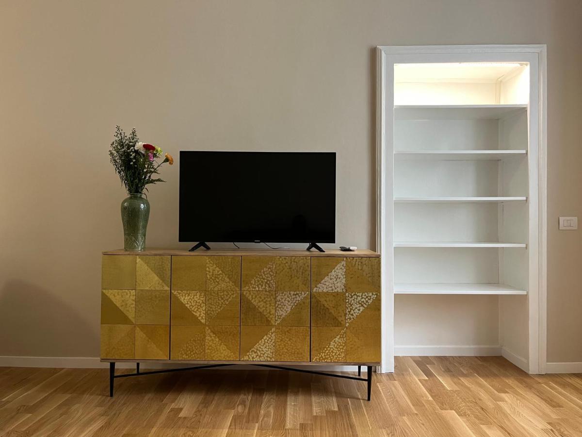 Regina By The Blue Twins Apartments Milano Екстериор снимка