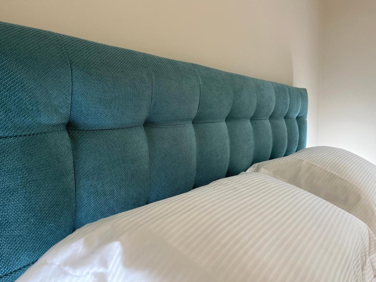 Regina By The Blue Twins Apartments Milano Екстериор снимка