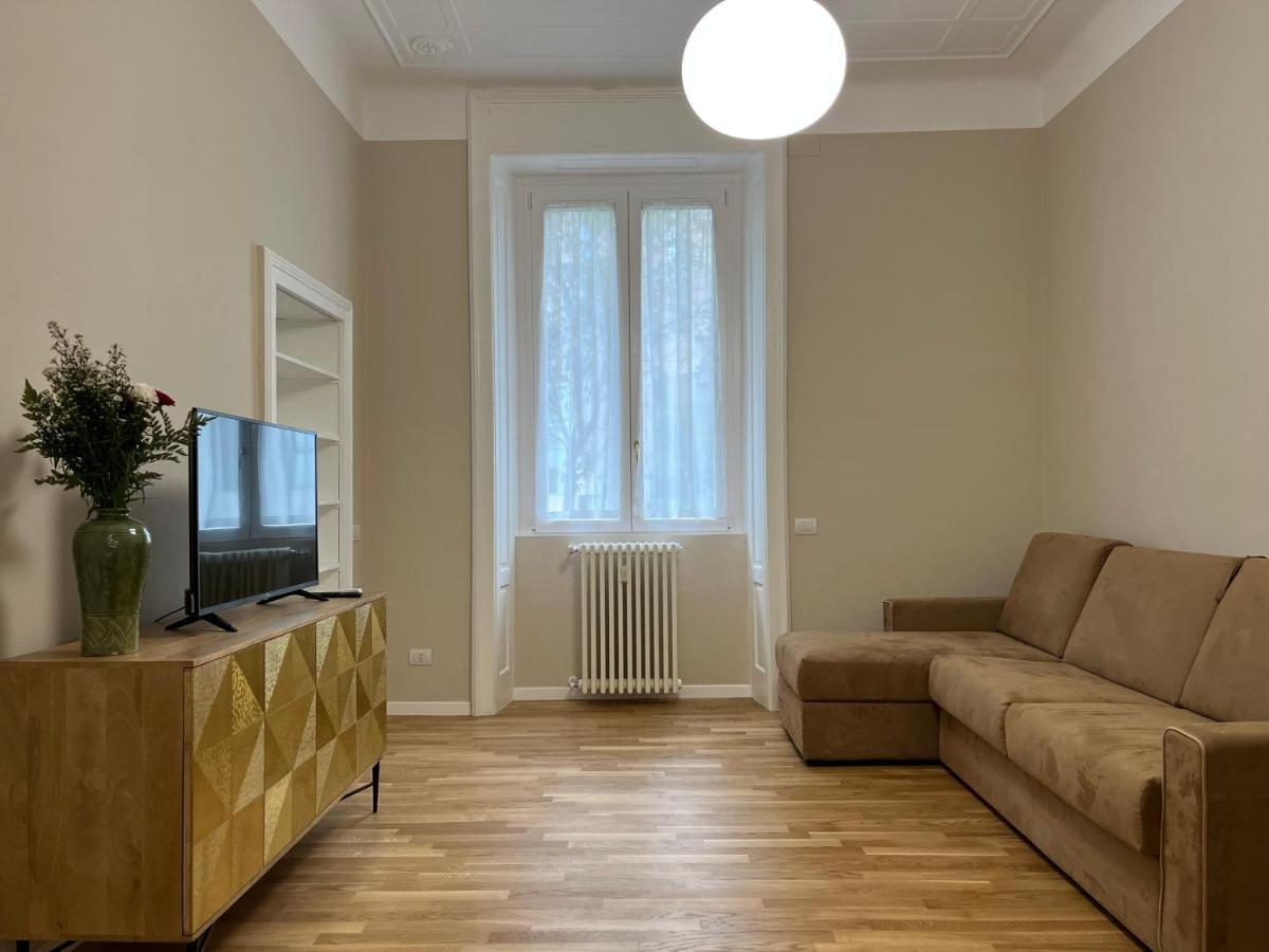 Regina By The Blue Twins Apartments Milano Екстериор снимка