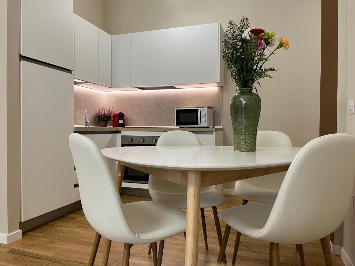 Regina By The Blue Twins Apartments Milano Екстериор снимка