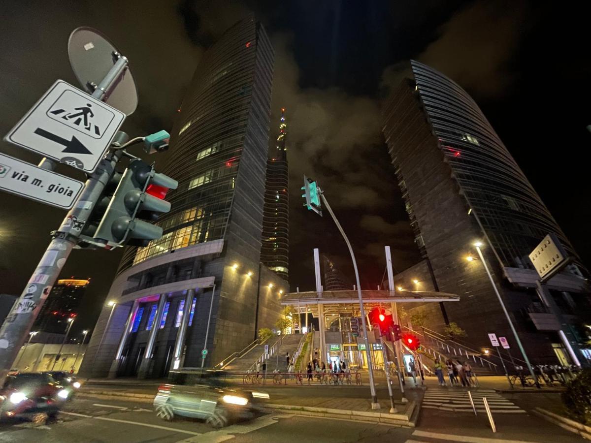 Regina By The Blue Twins Apartments Milano Екстериор снимка